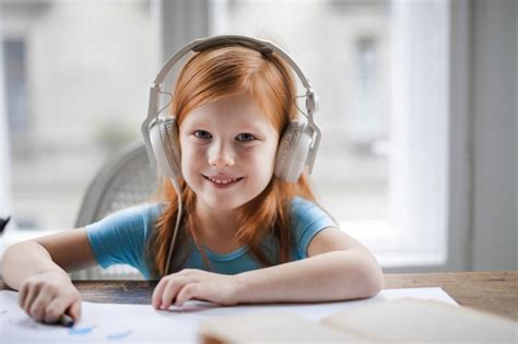 why should students be allowed to listen to music in class